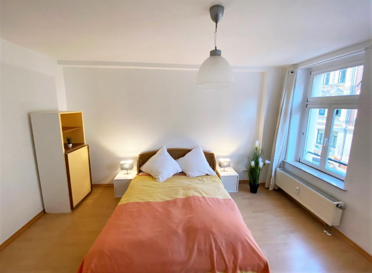 Schoene, Ruhige Zweiraumwohnung Im Angesagten Altlindenau ไลป์ซิก ภายนอก รูปภาพ