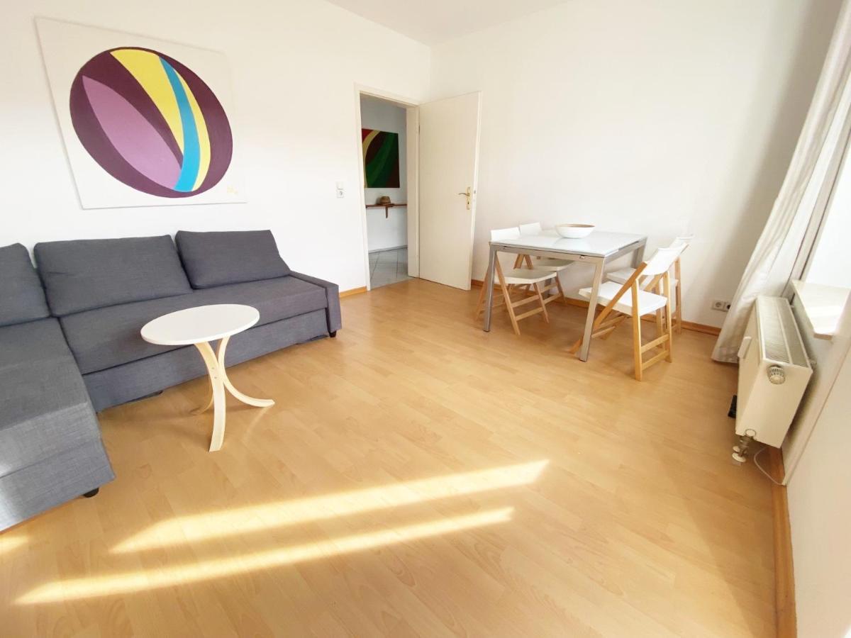 Schoene, Ruhige Zweiraumwohnung Im Angesagten Altlindenau ไลป์ซิก ภายนอก รูปภาพ